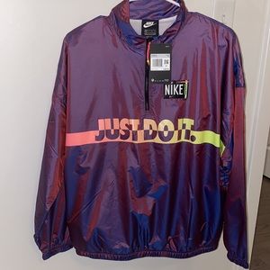Brand new Nike Jacket/Pullover